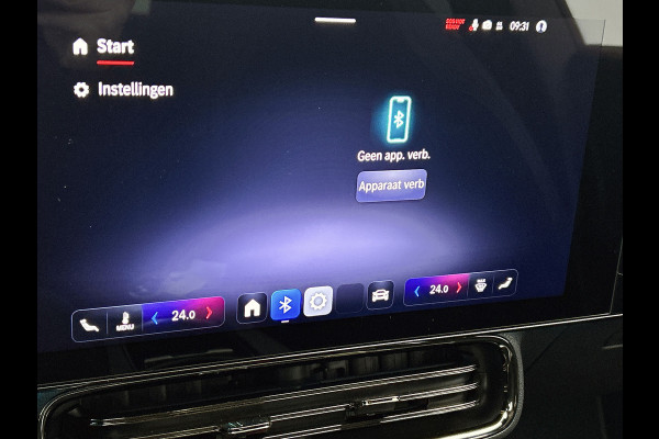 Mercedes-Benz CLA-Klasse 250+ Launch Edition 85 kWh | Trekhaak | Warmtepomp | Adaptieve Cruisecontrol | Antidiefstal pakket URBAN GUARD | Nightpakket | 19 inch AMG velgen | Panoramadak | Sierdelen aluminium |