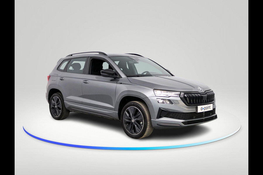Škoda Karoq 1.5 TSI ACT Sportline Business 150 pk Automaat (DSG) | Verlengde garantie | Navigatie via App | Parkeersensoren | Achteruitrijcamera | Adaptieve cruise control | Stoelverwarming v/a | Verwarmde voorruit |