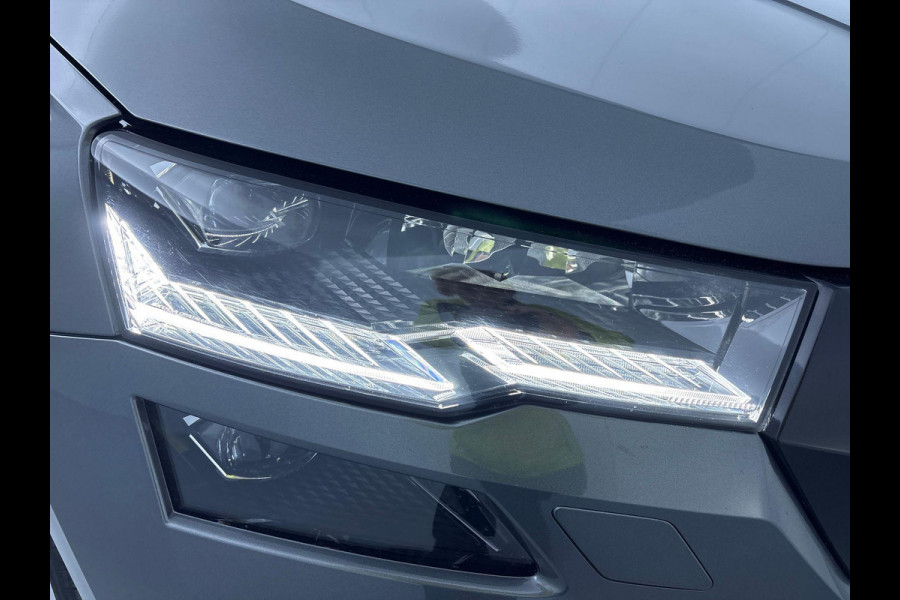 Škoda Karoq 1.5 TSI ACT Sportline Business 150 pk Automaat (DSG) | Verlengde garantie | Navigatie via App | Parkeersensoren | Achteruitrijcamera | Adaptieve cruise control | Stoelverwarming v/a | Verwarmde voorruit |