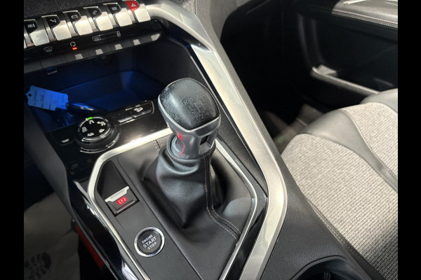 Peugeot 3008 1.2 PureTech AGC Allure | Panoramadak | Trekhaak | Navigatie | Climate Control | Achteruitrijcamera |