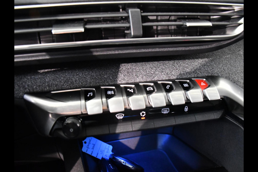 Peugeot 3008 1.2 PureTech AGC Allure | Panoramadak | Trekhaak | Navigatie | Climate Control | Achteruitrijcamera |