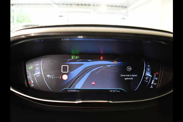 Peugeot 3008 1.2 PureTech AGC Allure | Panoramadak | Trekhaak | Navigatie | Climate Control | Achteruitrijcamera |