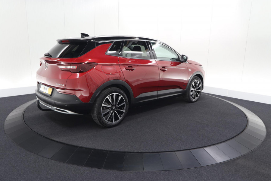 Opel Grandland 1.6 Turbo Plug-In Hybrid 300 4x4 Ultimate | Trekhaak | Elektrische Kofferklep | 360 Camera | Adaptieve Cruise Control | Pack Leder