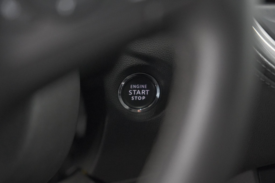 Opel Grandland 1.6 Turbo Plug-In Hybrid 300 4x4 Ultimate | Trekhaak | Elektrische Kofferklep | 360 Camera | Adaptieve Cruise Control | Pack Leder