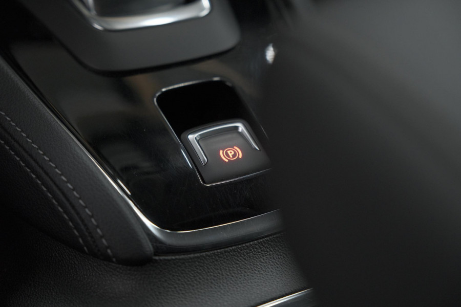 Opel Grandland 1.6 Turbo Plug-In Hybrid 300 4x4 Ultimate | Trekhaak | Elektrische Kofferklep | 360 Camera | Adaptieve Cruise Control | Pack Leder