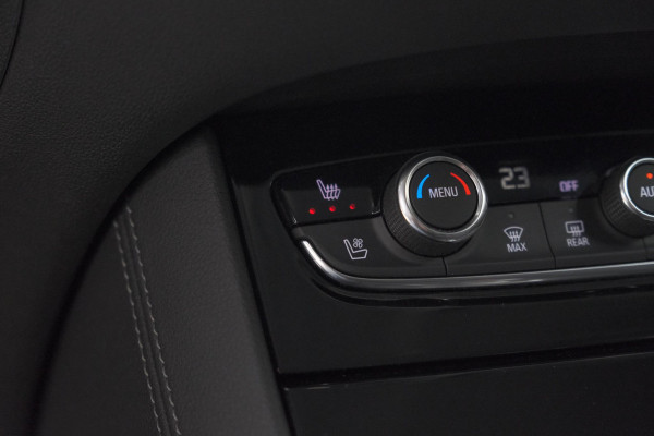 Opel Grandland 1.6 Turbo Plug-In Hybrid 300 4x4 Ultimate | Trekhaak | Elektrische Kofferklep | 360 Camera | Adaptieve Cruise Control | Pack Leder