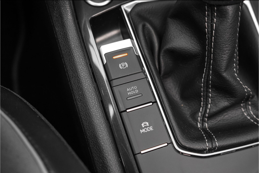 Volkswagen Tiguan 1.4 TSI eHybrid R-Line Business+ Black Pack Pano Camera 360° ACC 20"