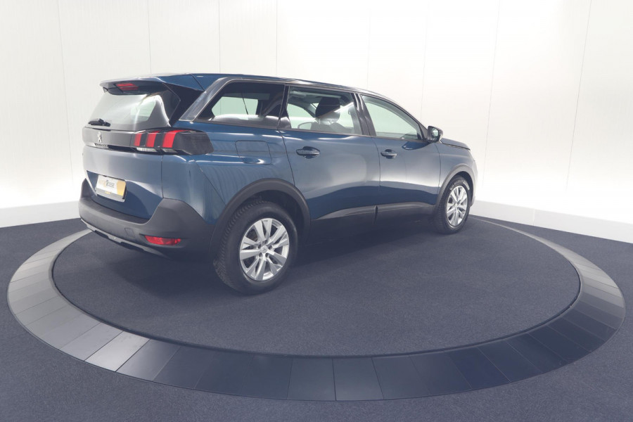 Peugeot 5008 PureTech 130 EAT8 Active Pack | 7 Zitplaatsen | Apple Carplay | Parkeersensoren | Navigatie
