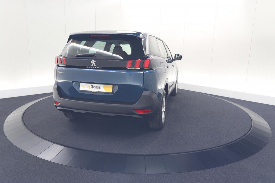 Peugeot 5008 PureTech 130 EAT8 Active Pack | 7 Zitplaatsen | Apple Carplay | Parkeersensoren | Navigatie