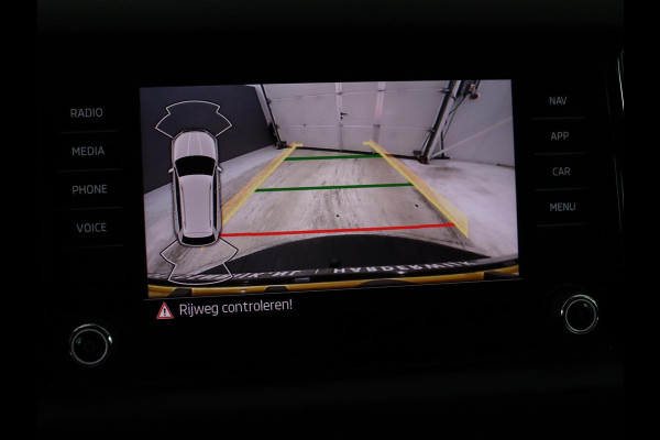 Škoda Kodiaq 1.5 TSI Business Edition | Trekhaak | LED | Apple Carplay | Navigatie | Camera |