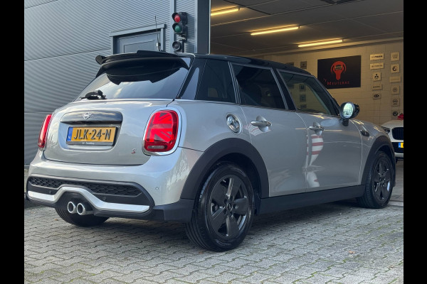 MINI 5-deurs 2.0 Cooper S Classic / LAGE KM-STAND ! / CAMERA / KEYLESS / CARPLAY / CLIMATE / SFEER / STOEL+STUUR VERW. / DAB+ !