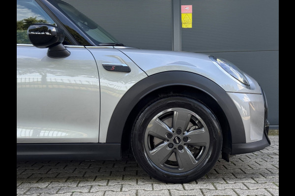 MINI 5-deurs 2.0 Cooper S Classic / LAGE KM-STAND ! / CAMERA / KEYLESS / CARPLAY / CLIMATE / SFEER / STOEL+STUUR VERW. / DAB+ !
