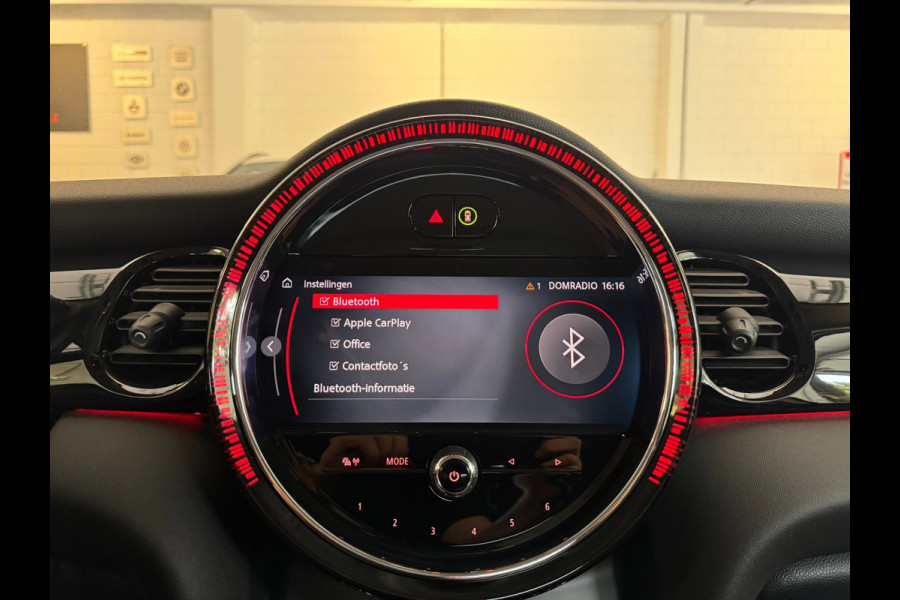 MINI 5-deurs 2.0 Cooper S Classic / LAGE KM-STAND ! / CAMERA / KEYLESS / CARPLAY / CLIMATE / SFEER / STOEL+STUUR VERW. / DAB+ !