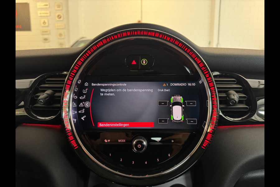 MINI 5-deurs 2.0 Cooper S Classic / LAGE KM-STAND ! / CAMERA / KEYLESS / CARPLAY / CLIMATE / SFEER / STOEL+STUUR VERW. / DAB+ !