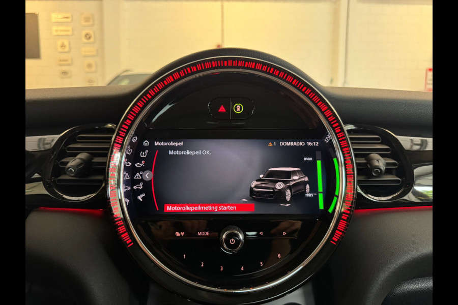 MINI 5-deurs 2.0 Cooper S Classic / LAGE KM-STAND ! / CAMERA / KEYLESS / CARPLAY / CLIMATE / SFEER / STOEL+STUUR VERW. / DAB+ !