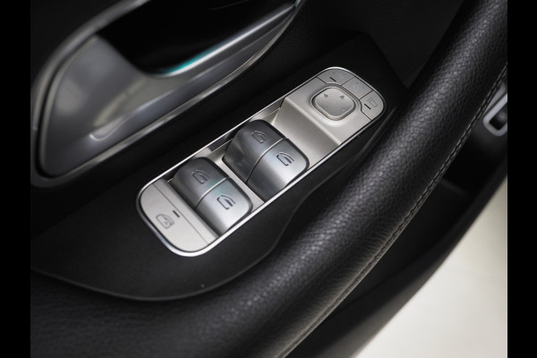 Mercedes-Benz GLE 350 e 4MATIC | Leder | Sfeerlicht | Camera | Stoelverwarming | Dodehoek | Cruise | LED