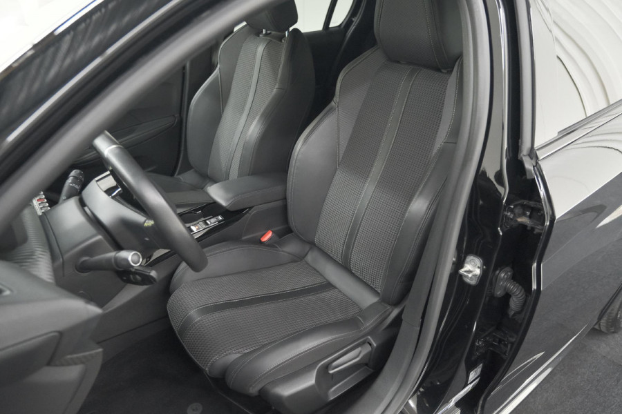 Peugeot 208 PureTech 100 GT | Camera | Apple Carplay | Parkeersensoren | Navigatie