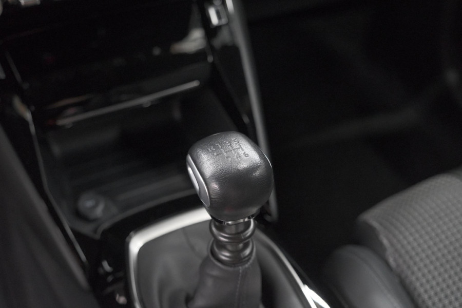 Peugeot 208 PureTech 100 GT | Camera | Apple Carplay | Parkeersensoren | Navigatie