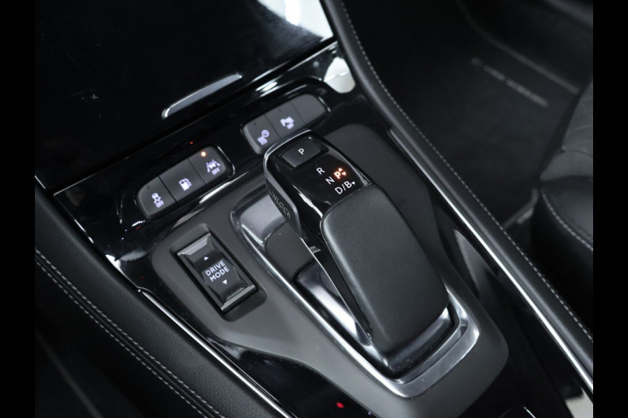Opel Grandland X 1.6 Turbo Hybrid Ultimate (APPLE CARPLAY,NAVI,STOELVERWARMING,CAMERA,360 VIEW,SPORTSTOELEN,NETTESTAAT)