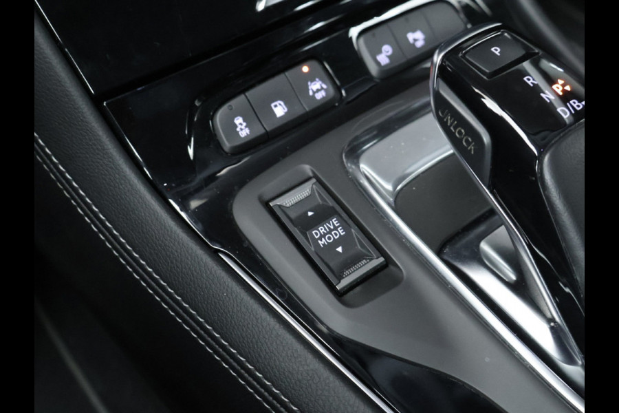 Opel Grandland X 1.6 Turbo Hybrid Ultimate (APPLE CARPLAY,NAVI,STOELVERWARMING,CAMERA,360 VIEW,SPORTSTOELEN,NETTESTAAT)
