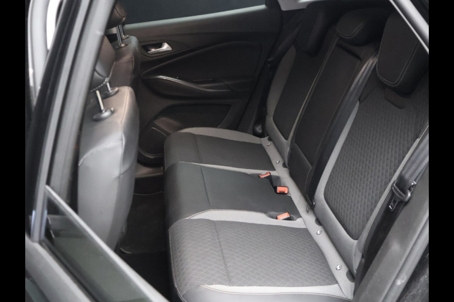 Opel Grandland X 1.6 Turbo Hybrid Ultimate (APPLE CARPLAY,NAVI,STOELVERWARMING,CAMERA,360 VIEW,SPORTSTOELEN,NETTESTAAT)