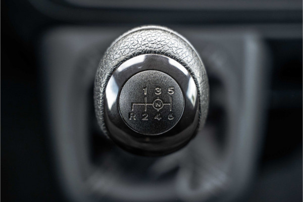 Mercedes-Benz Vito 116 CDI | Facelift | 3-Zits | Camera | Cruise | PDC | Stoelverw. | Airco