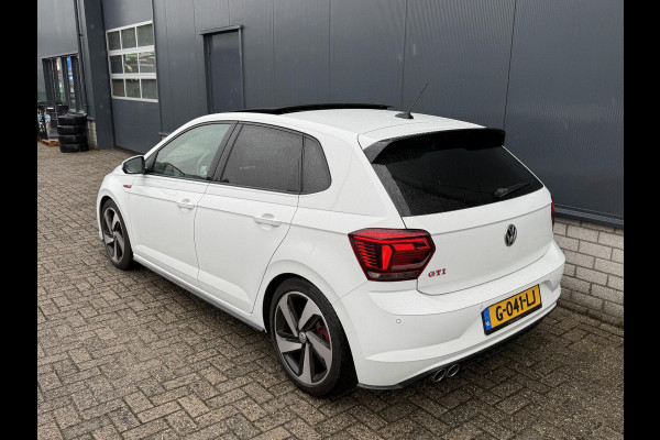Volkswagen Polo 2.0 TSI GTI 17"/Panoramadak/Stoelverwarming/Keyless/Virtual cockpit/Adaptieve cruise/Camera/IQ Light/PDC v+a/Apple Carplay & Android Auto