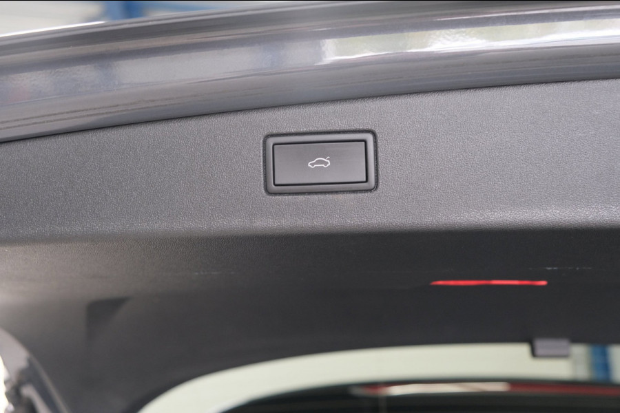 Volkswagen Tiguan 1.5 eTSI Life Edition Automaat - N.A.P. Airco, Cruise, Navi, PDC, Carplay, Virtueel display.