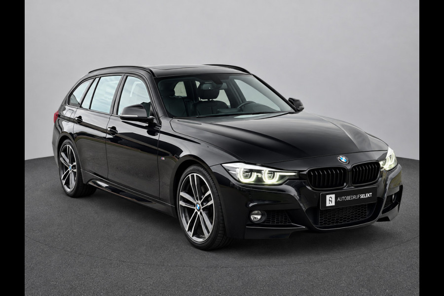 BMW 3 Serie Touring 318i M-Sport | Panorama | 19 inch | LED | Camera | Stoelverwarming | Leer | Elektr. achterklep