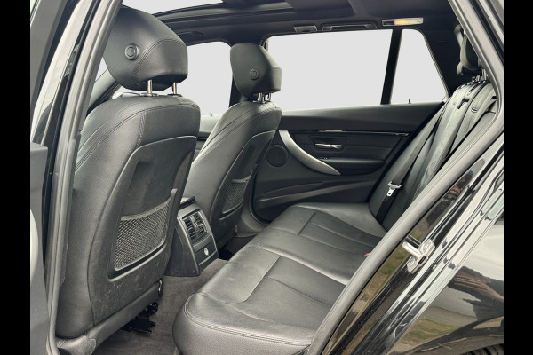 BMW 3 Serie Touring 318i M-Sport | Panorama | 19 inch | LED | Camera | Stoelverwarming | Leer | Elektr. achterklep