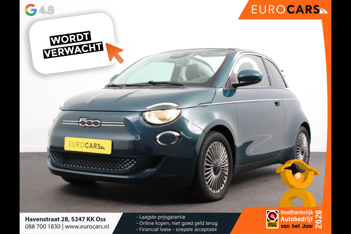 Fiat 500E Berline 42 kWh Automaat Climate control Cruise control Achteruitrijcamera Led Navigatie Apple Carplay/ Android Auto Lichtmetalen velgen Stoelverwarming