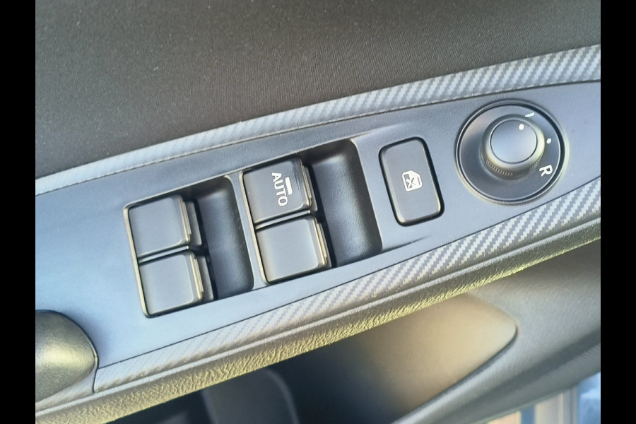 Mazda 2 1.5 e-SkyActiv-G 90 Centre-Line Rijklaar “Sinds 1970 | 5.000+ reviews | Score 9,5 | Service zoals ’t hoort” Henk Jongen Auto's in Helmond,  al 50 jaar service zoals 't hoort!