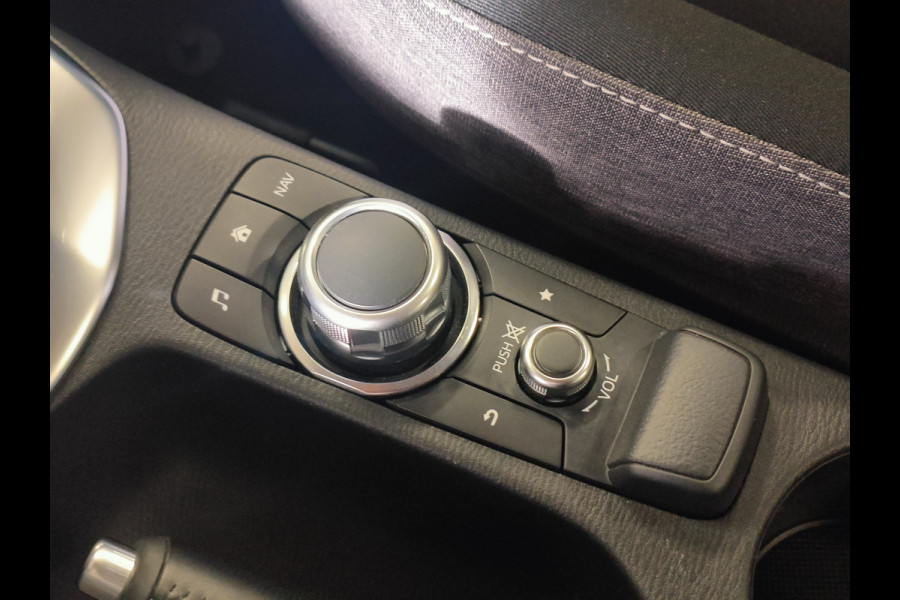 Mazda 2 1.5 e-SkyActiv-G 90 Centre-Line Rijklaar “Sinds 1970 | 5.000+ reviews | Score 9,5 | Service zoals ’t hoort” Henk Jongen Auto's in Helmond,  al 50 jaar service zoals 't hoort!