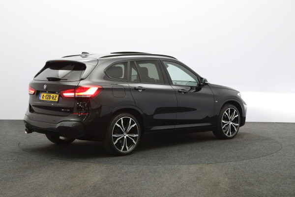 BMW X1 sDrive18i 140 PK Automaat M-Sport Executive Edition, Panoramadak, Camera, Cruise Control