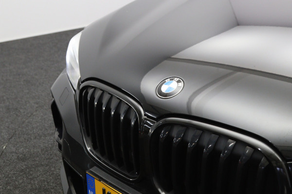 BMW X1 sDrive18i 140 PK Automaat M-Sport Executive Edition, Panoramadak, Camera, Cruise Control