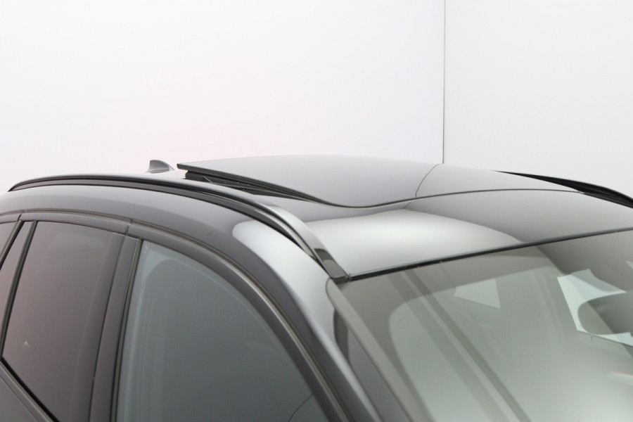 BMW X1 sDrive18i 140 PK Automaat M-Sport Executive Edition, Panoramadak, Camera, Cruise Control