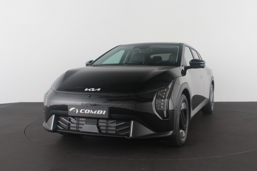 Kia EV4 Fastback Business Plus 81.4 kWh > 633 km WLTP/360 camara/Sfeerverlichting