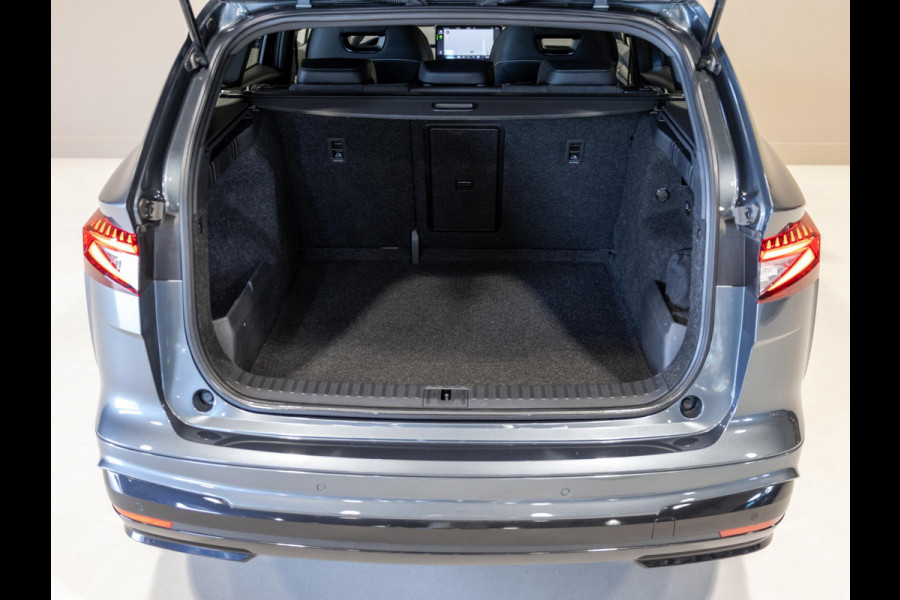 Škoda ENYAQ iV 60 Sportline SOH 92% / 180pk / NAP / Trekhaak / Achteruitrij camera /