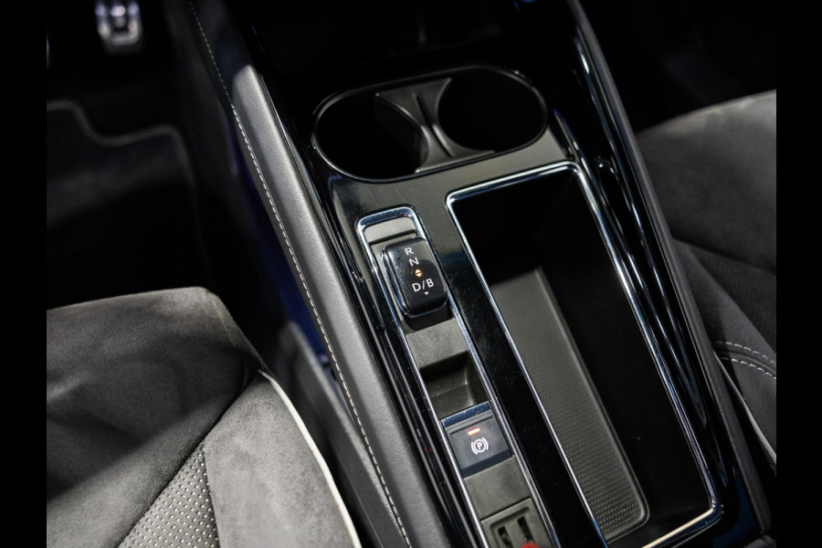 Škoda ENYAQ iV 60 Sportline SOH 92% / 180pk / NAP / Trekhaak / Achteruitrij camera /
