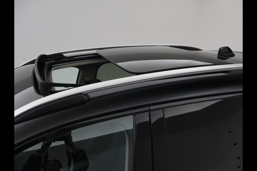 Lynk & Co 01 1.5 PHEV 261 PK BLACK PACK + TREKHAAK | 360 CAMERA | 20 INCH ZWARTE VELGEN | PANORAMA