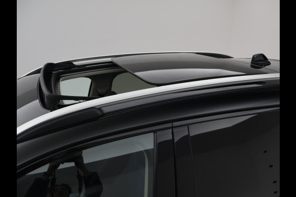 Lynk & Co 01 1.5 PHEV 261 PK BLACK PACK + TREKHAAK | 360 CAMERA | 20 INCH ZWARTE VELGEN | PANORAMA