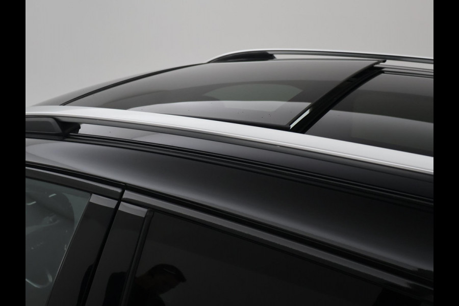 Lynk & Co 01 1.5 PHEV 261 PK BLACK PACK + TREKHAAK | 360 CAMERA | 20 INCH ZWARTE VELGEN | PANORAMA