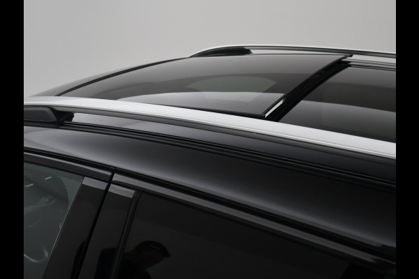 Lynk & Co 01 1.5 PHEV 261 PK BLACK PACK + TREKHAAK | 360 CAMERA | 20 INCH ZWARTE VELGEN | PANORAMA