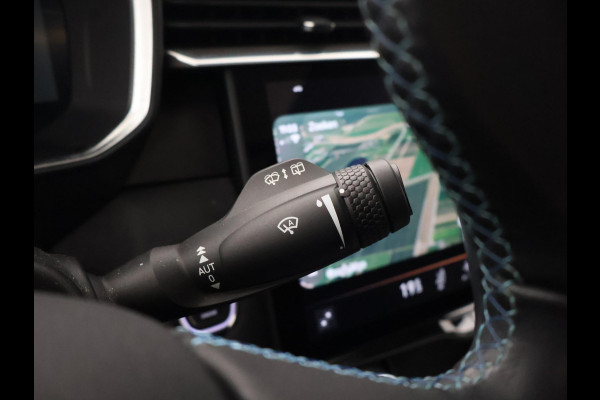 Lynk & Co 01 1.5 PHEV 261 PK BLACK PACK + TREKHAAK | 360 CAMERA | 20 INCH ZWARTE VELGEN | PANORAMA