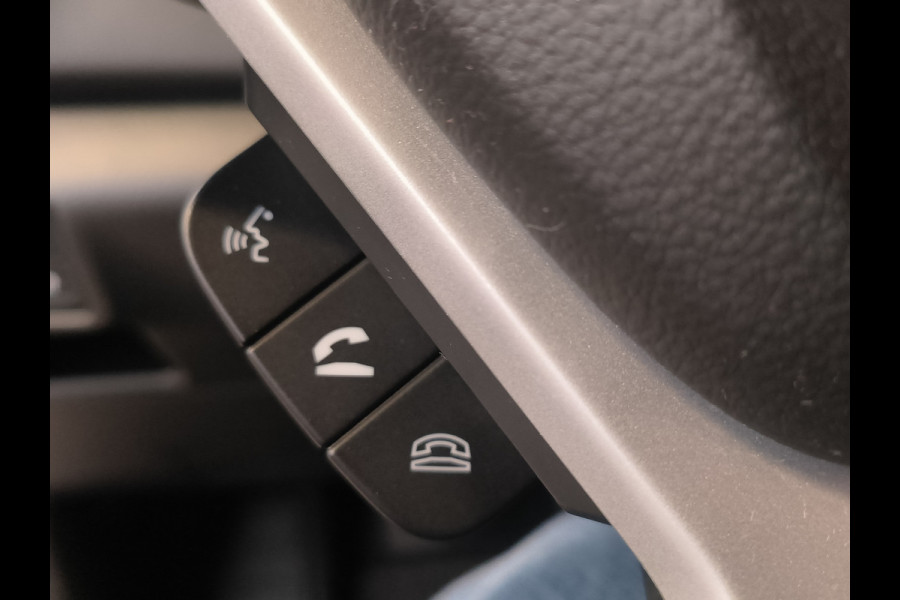 Suzuki S-Cross 1.4 Boosterjet Comfort Smart Hybrid uit 2025 Rijklaar “Sinds 1970 | 5.000+ reviews | Score 9,5 | Service zoals ’t hoort” Henk Jongen Auto's in Helmond,  al 50 jaar service zoals 't hoort!