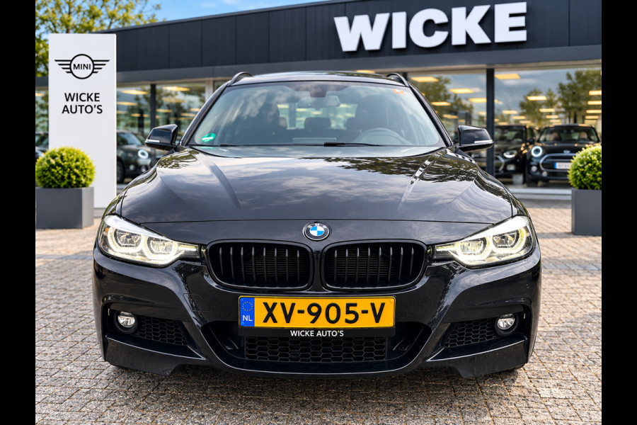 BMW 3 Serie Touring 318i M Sport Edition Panorama AUT Leder PDC