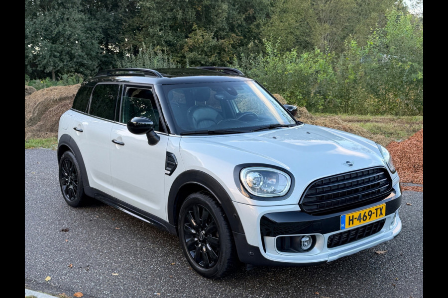 MINI Countryman 1.5 AUTOMAAT Cooper White Silver Edition, Panoramadak, unieke uitvoering met vele opties, harman cardon, NL auto