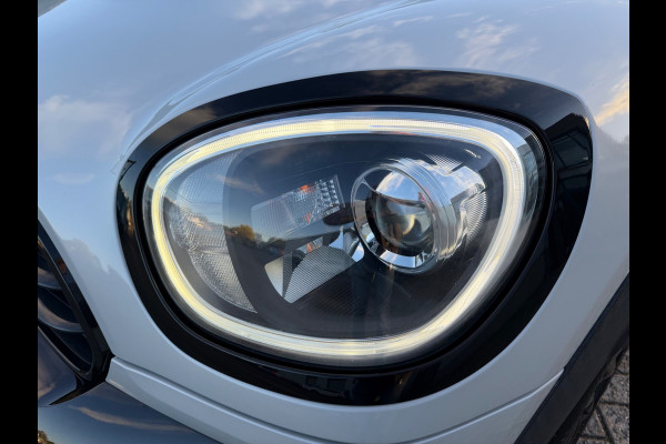 MINI Countryman 1.5 AUTOMAAT Cooper White Silver Edition, Panoramadak, unieke uitvoering met vele opties, harman cardon, NL auto