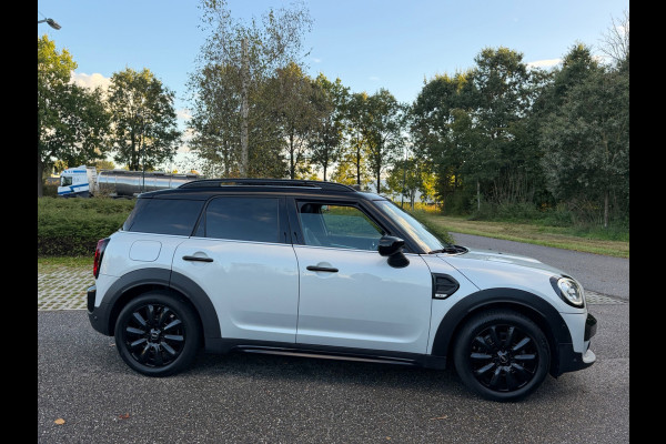 MINI Countryman 1.5 AUTOMAAT Cooper White Silver Edition, Panoramadak, unieke uitvoering met vele opties, harman cardon, NL auto