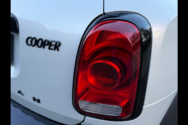 MINI Countryman 1.5 AUTOMAAT Cooper White Silver Edition, Panoramadak, unieke uitvoering met vele opties, harman cardon, NL auto